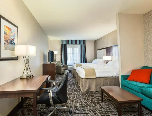 Holiday Inn Express & Suites Eureka by IHG hotel detail image 3
