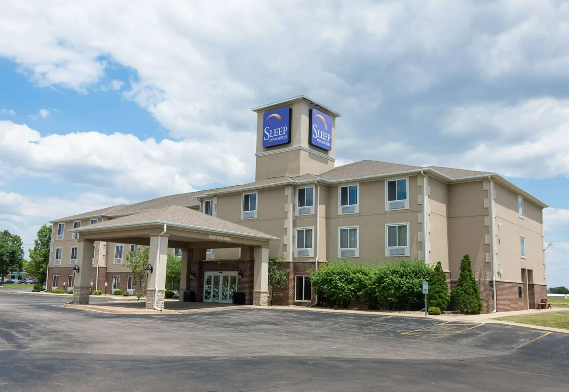 Sleep Inn & Suites Washington near Peoria hotel hero