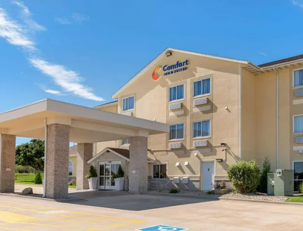 Comfort Inn & Suites near Route 66 hotel detail image 3