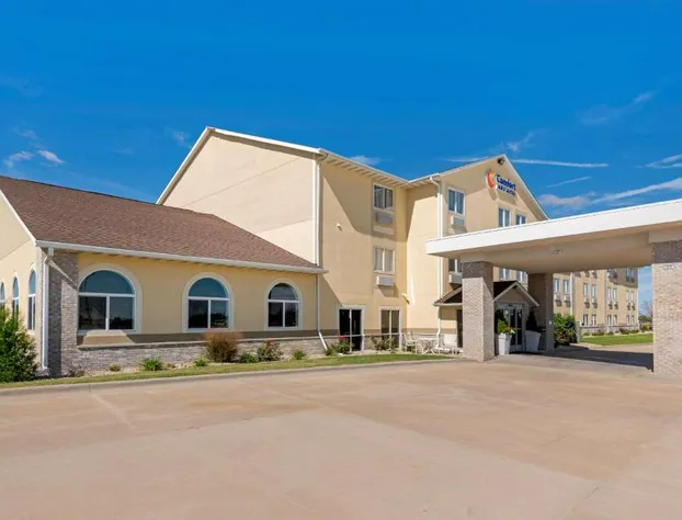 Comfort Inn & Suites near Route 66 hotel detail image 4