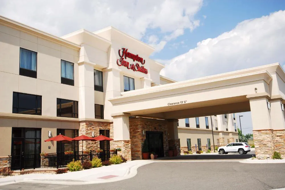 Hampton Inn & Suites Buffalo hotel hero