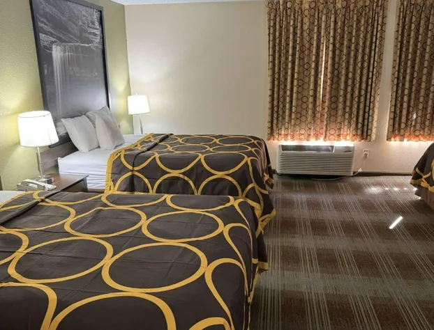 Super 8 by Wyndham Lincoln hotel detail image 2