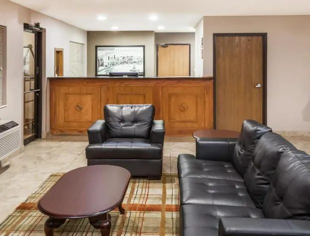 Econo Lodge hotel detail image 1