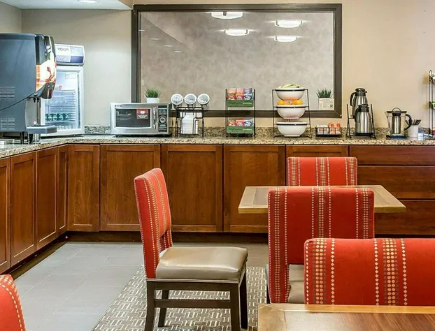 Bluffton Inn and Suites hotel detail image 4