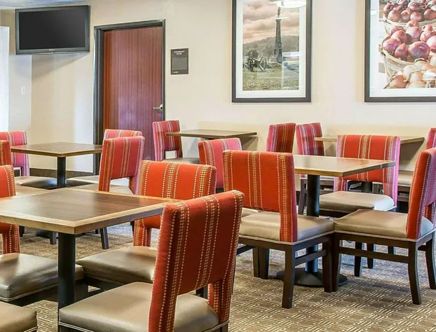 Bluffton Inn and Suites hotel detail image 3