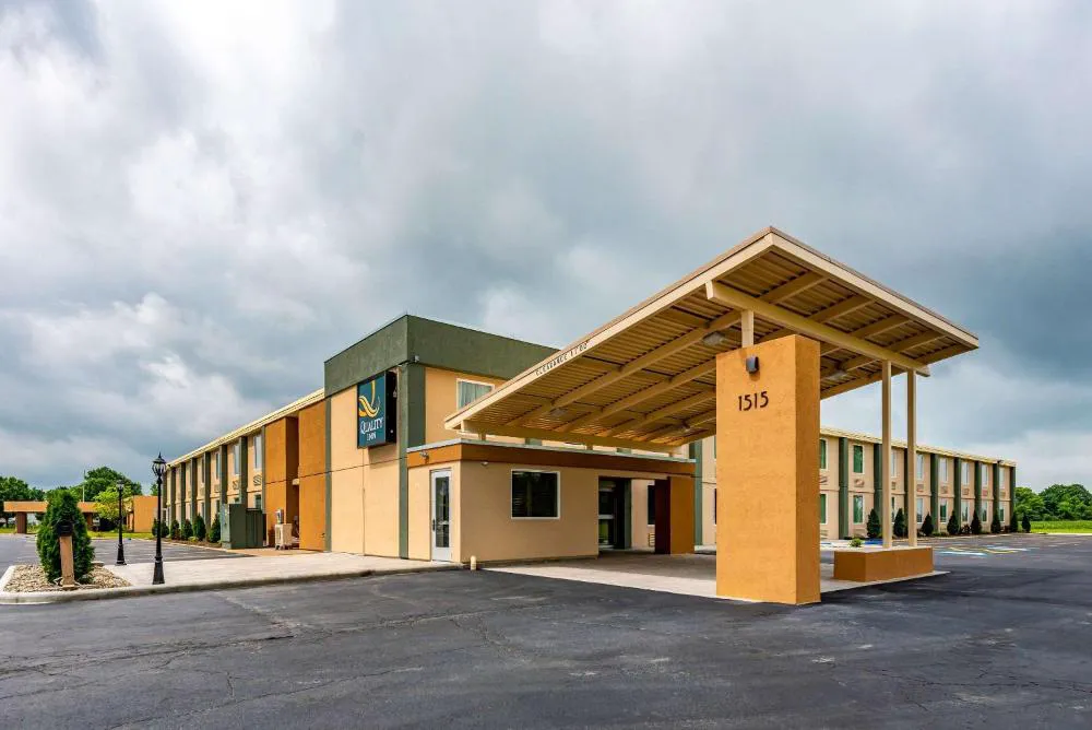 Quality Inn Bucyrus North hotel hero