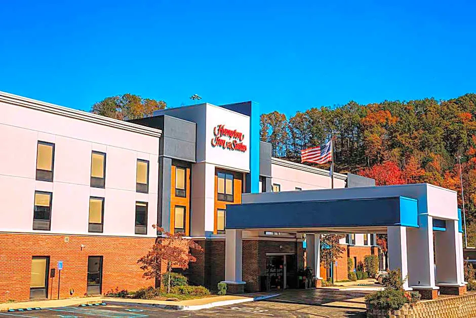 Hampton Inn & Suites Hazard hotel hero