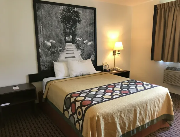 Super 8 by Wyndham Canonsburg/Pittsburgh Area hotel detail image 4