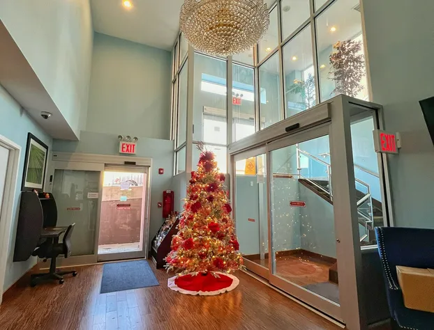 Ozone Inn & Suites hotel detail image 2