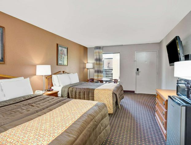 Days Inn by Wyndham Hernando hotel detail image 3