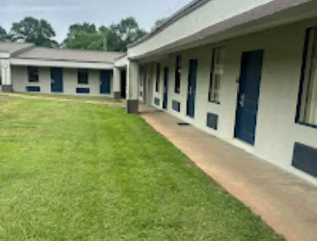 Americas Best Value Inn Shelby hotel detail image 1