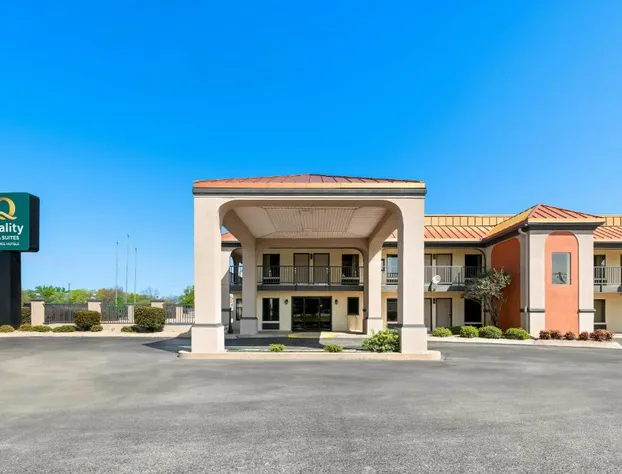 Quality Inn & Suites Dumas hotel detail image 1