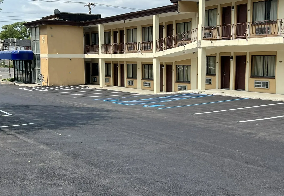 Executive Inn hotel hero