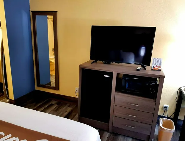 Days Inn by Wyndham Cleveland TN hotel detail image 3