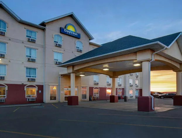 Days Inn by Wyndham Dawson Creek hotel detail image 1