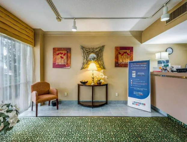 Econo Lodge Corinth hotel detail image 3