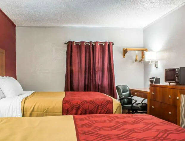 Econo Lodge Brockport hotel detail image 1