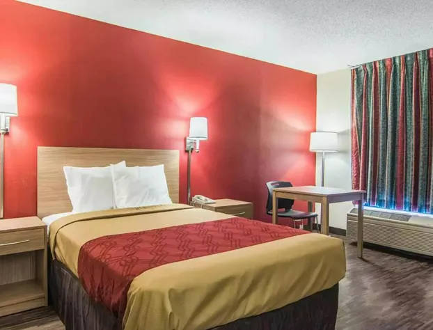 Econo Lodge Fort Payne hotel detail image 3