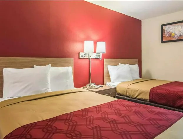 Econo Lodge Fort Payne hotel detail image 4