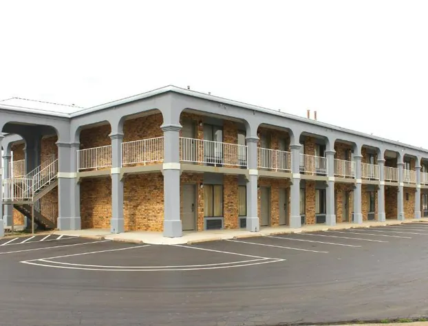 Econo Lodge Franklin South hotel detail image 3