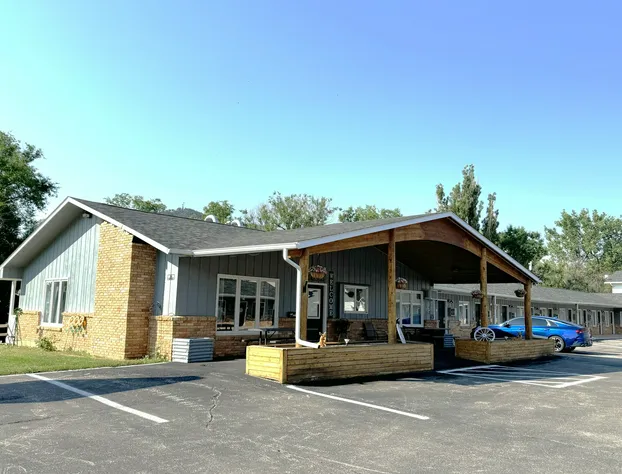 Deer Lodge Motel hotel detail image 2