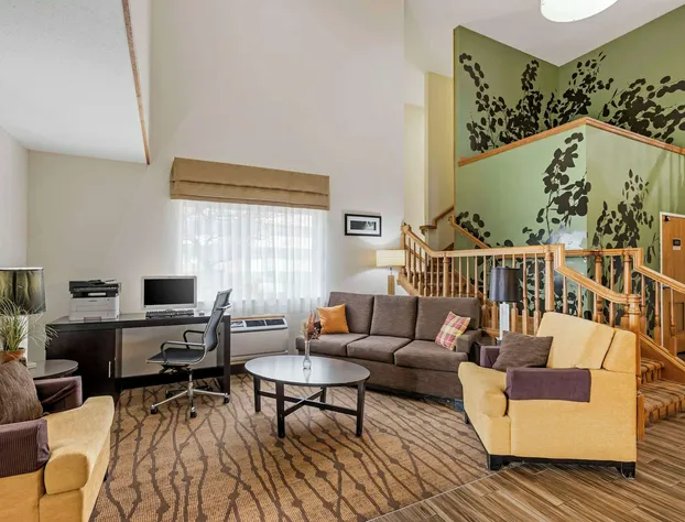 Sleep Inn & Suites Charles City hotel detail image 4