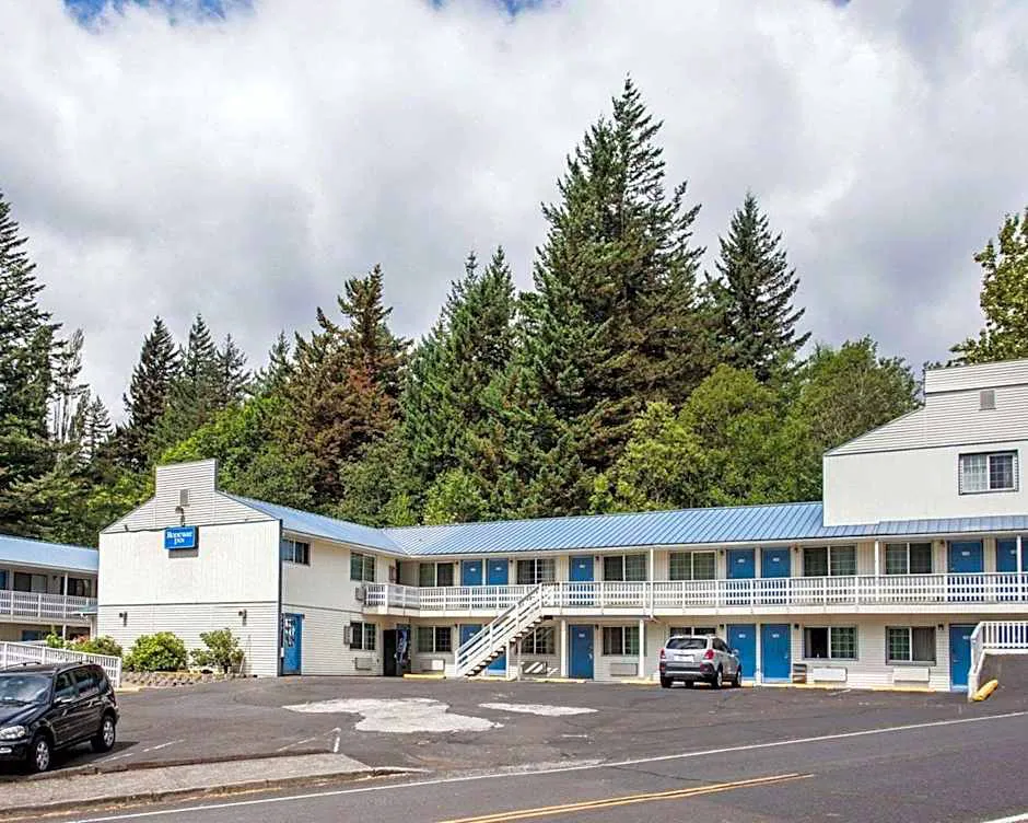 Rodeway Inn hotel hero