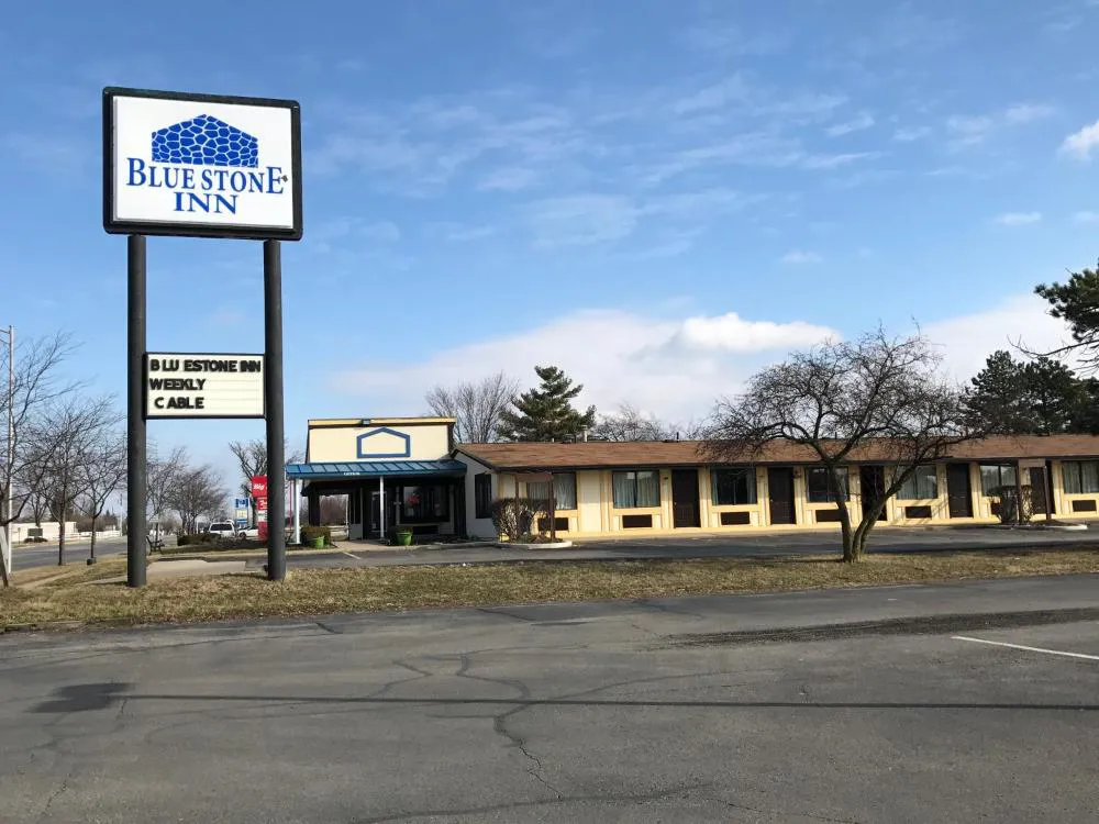 Blue Stone Inn hotel hero