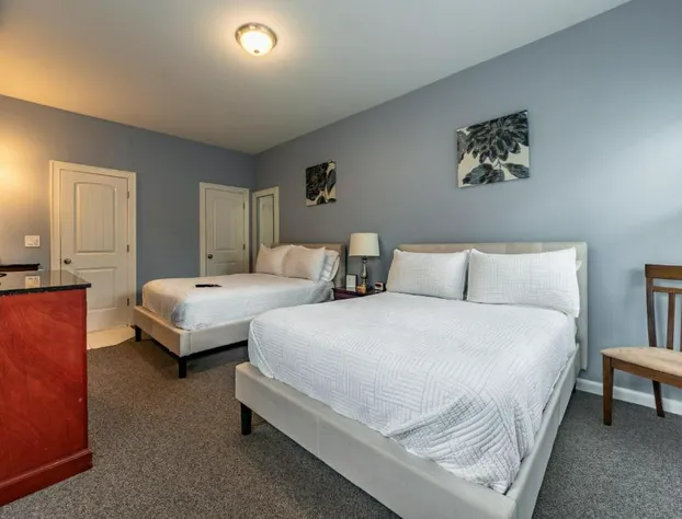 Homestead Inn hotel detail image 4