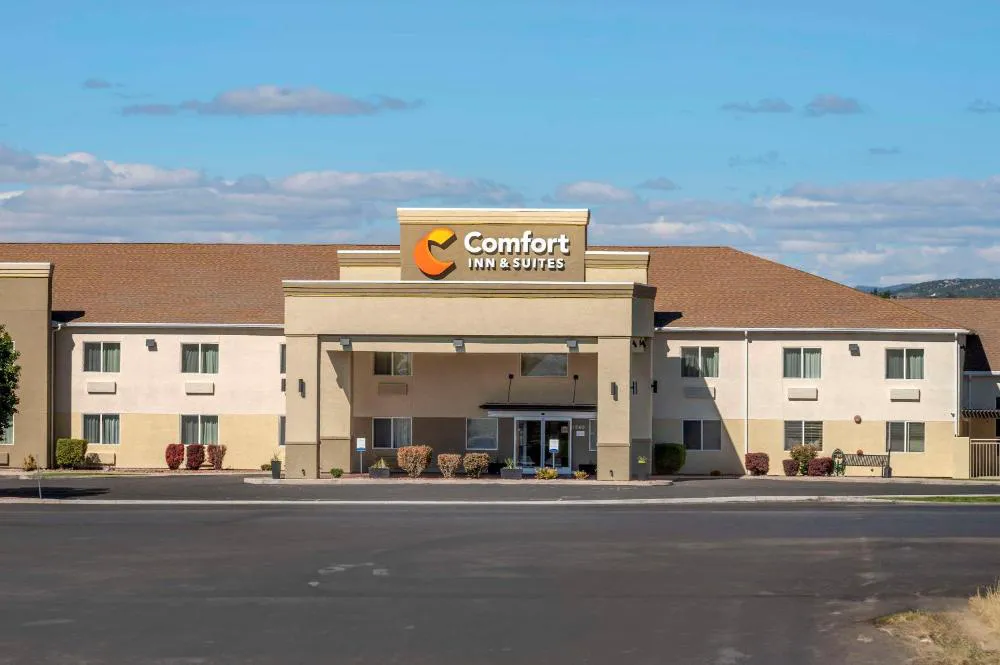 Comfort Inn & Suites Beaver - Interstate 15 North hotel hero