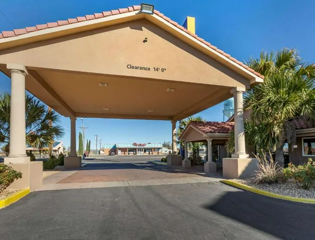 Comfort Inn & Suites Deming hotel detail image 1