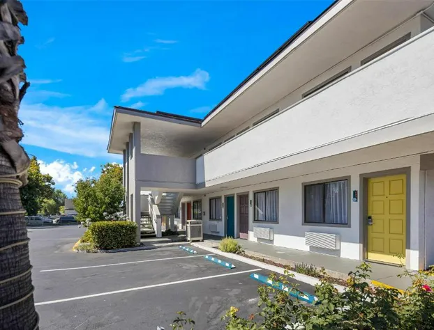 Signature Inn San Jose hotel detail image 3