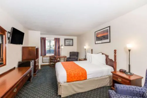 Howard Johnson by Wyndham Wichita Airport hotel detail image 4