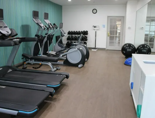 Holiday Inn Express & Suites Tulare by IHG hotel detail image 2