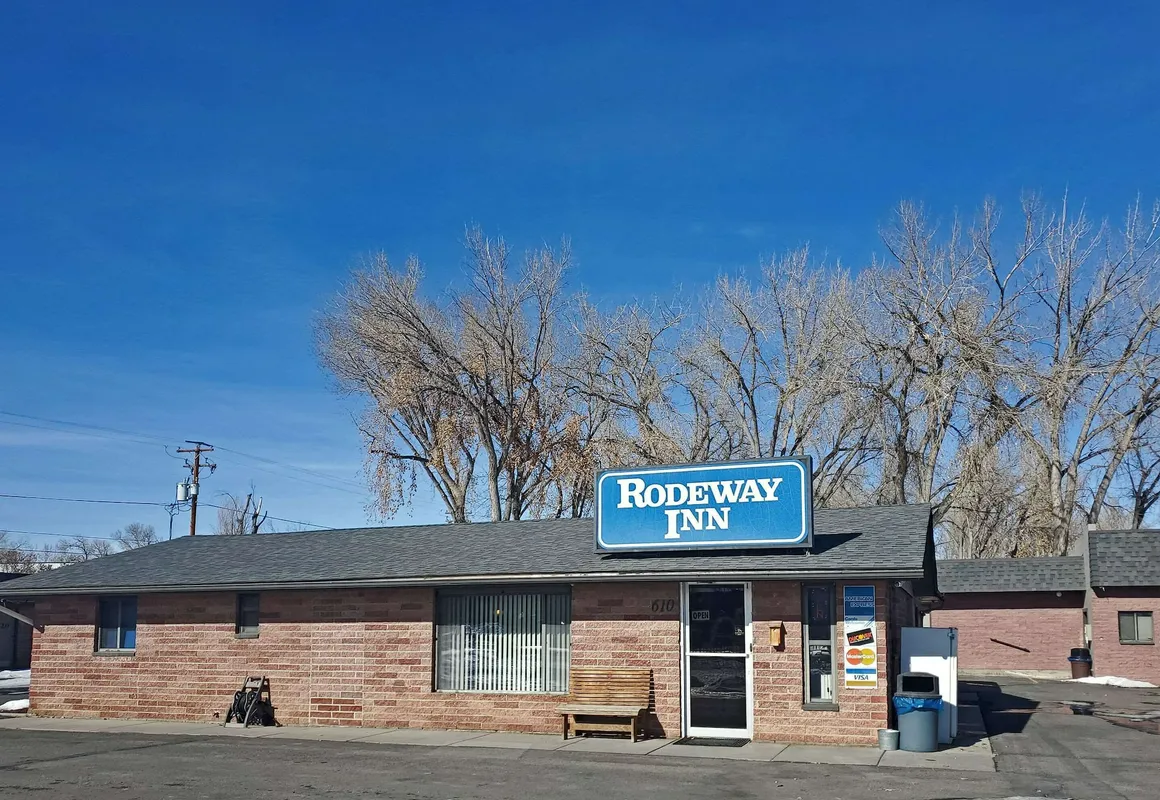 Rodeway Inn hotel hero