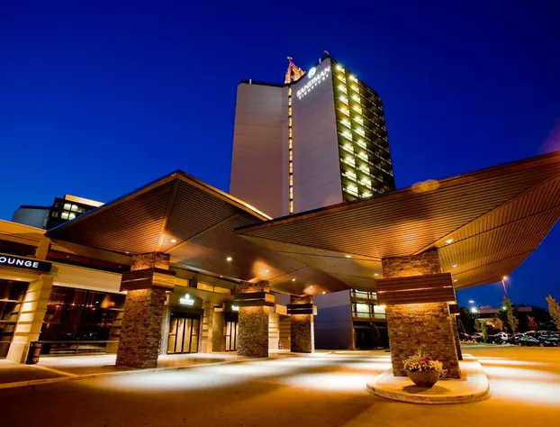 Sandman Signature Vancouver Airport Hotel & Resort hotel detail image 3