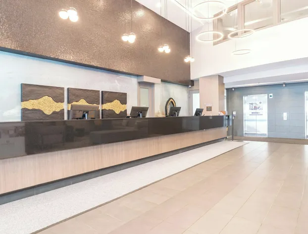 Sandman Signature Toronto Airport Hotel hotel detail image 2