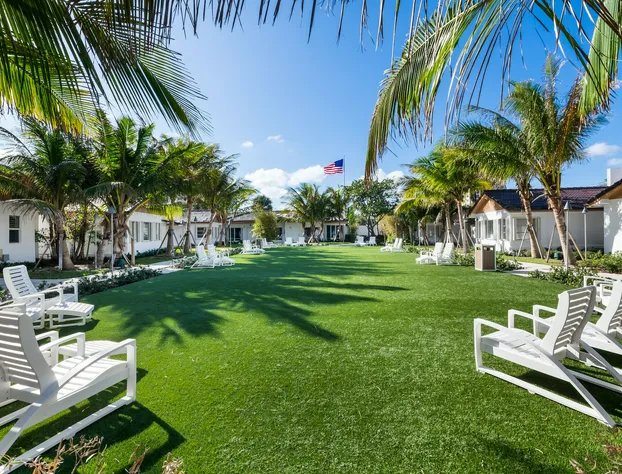 Beachcomber Resort & Club hotel detail image 3