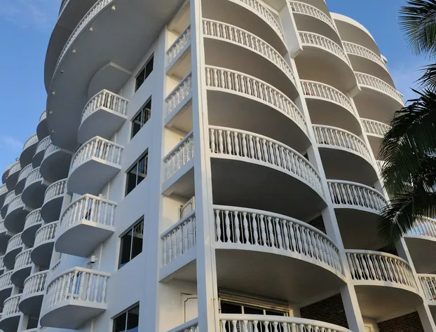 Beachcomber Resort & Club hotel detail image 4