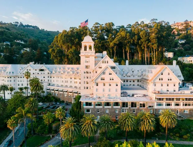 Claremont Resort & Club hotel detail image 1