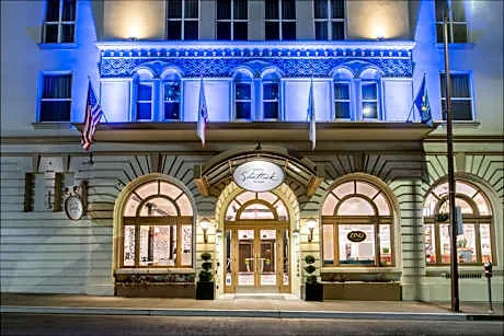 Hotel Shattuck Plaza hotel hero