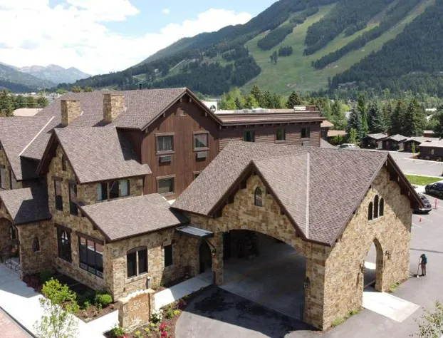 Elk Country Inn hotel detail image 2