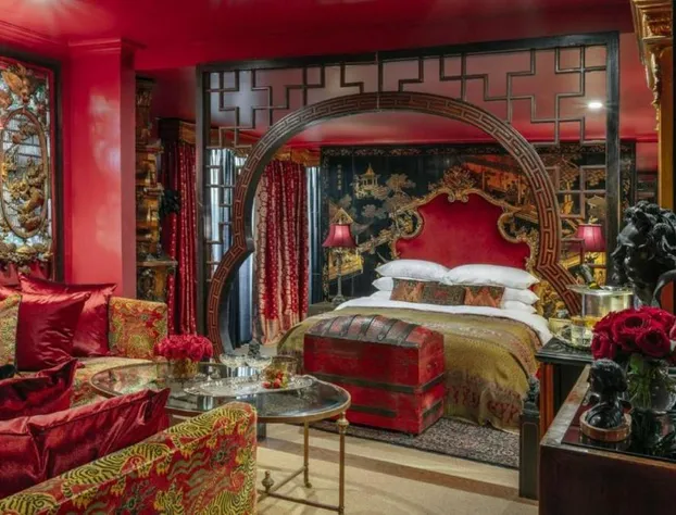 Petit Ermitage hotel detail image 3