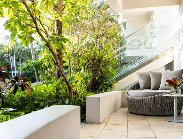 Santa Maria Suites hotel detail image 2