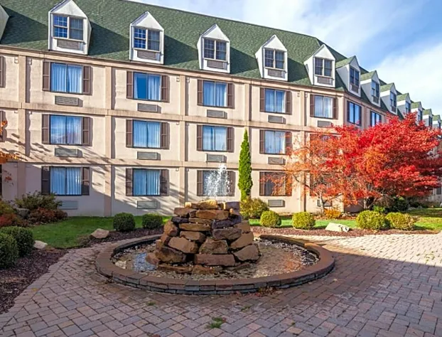 Chateau Resort & Conference Center hotel detail image 1