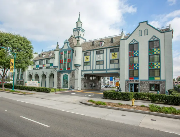 Castle Inn and Suites hotel detail image 1