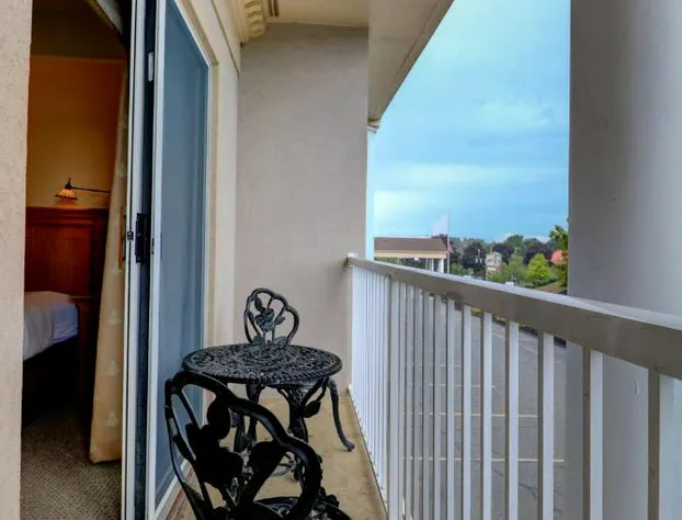 Senator Inn & Spa hotel detail image 2