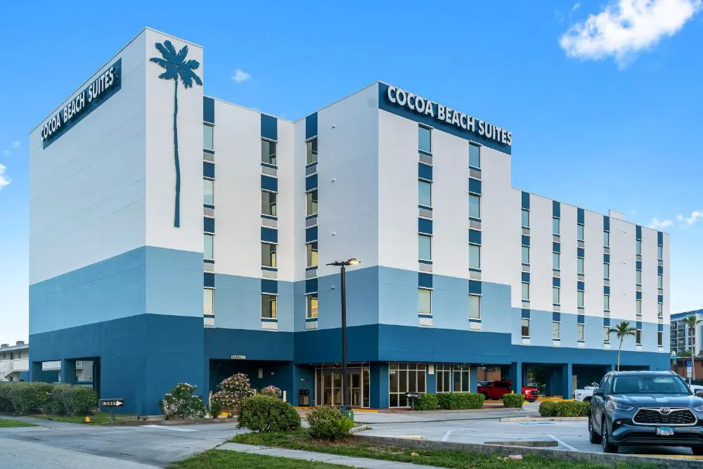 Cocoa Beach Suites hotel hero