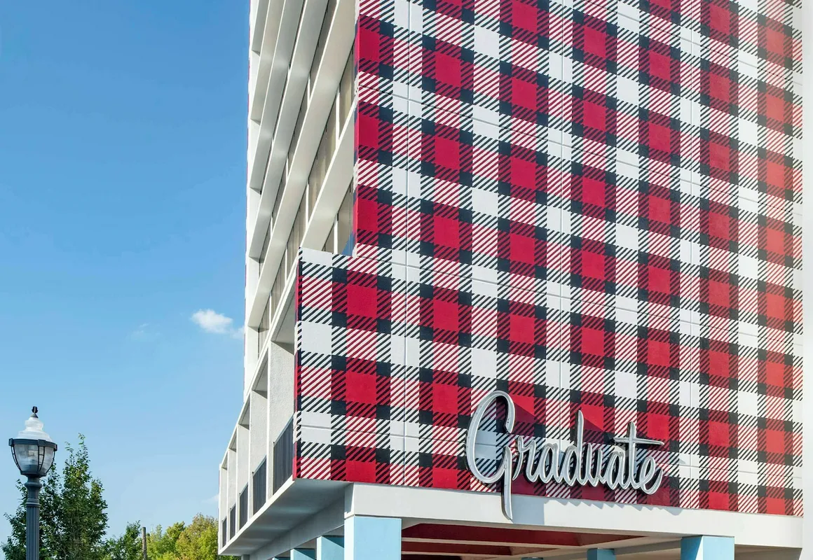 Graduate by Hilton Fayetteville AR hotel hero