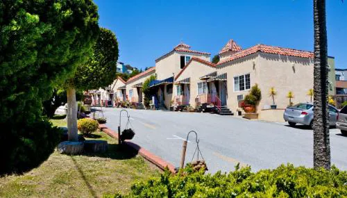 Alpine Inn And Suites hotel hero